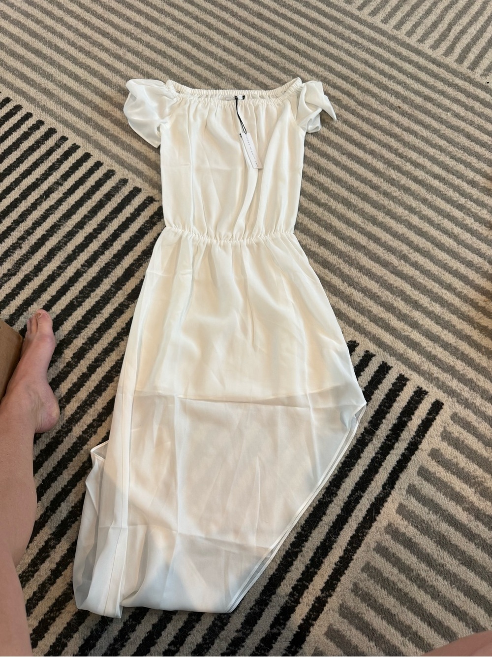 Off-Shoulder White High-Low Maxi Dress with Elastic Waist